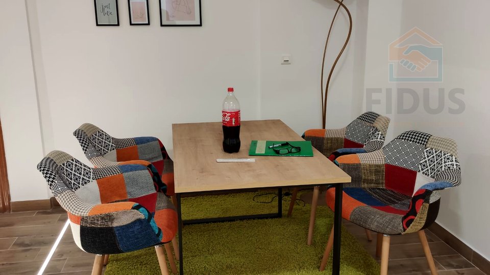 Appartamento, 79 m2, Vendita, Osijek - Donji grad