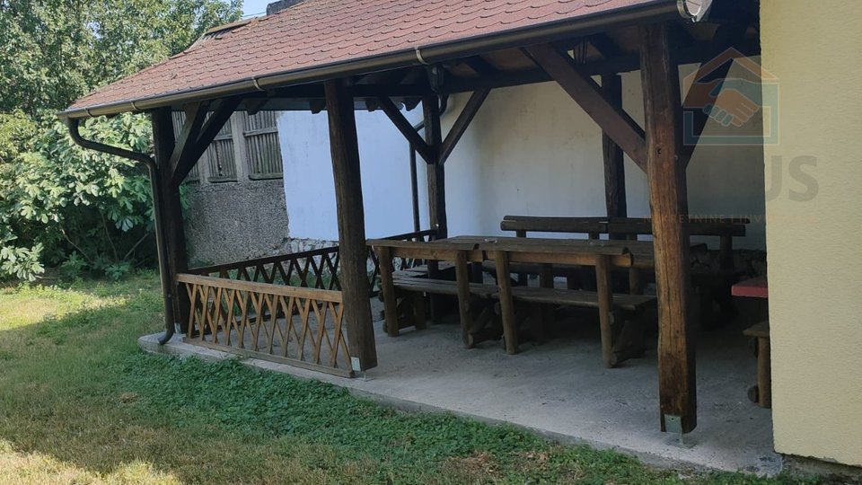 Haus, 170 m2, Verkauf, Vinkovci - Mirkovci