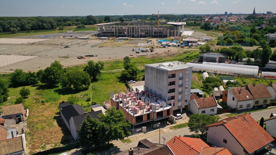 Trosoban stan u urbanoj vili - Retfala (Osijek)