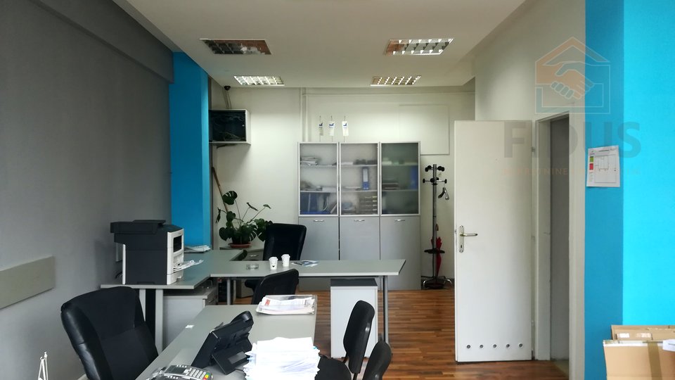 Commercial Property, 47 m2, For Rent, Osijek - Gornji grad