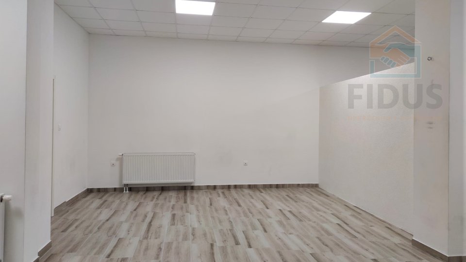 Commercial Property, 108 m2, For Rent, Osijek - Gornji grad