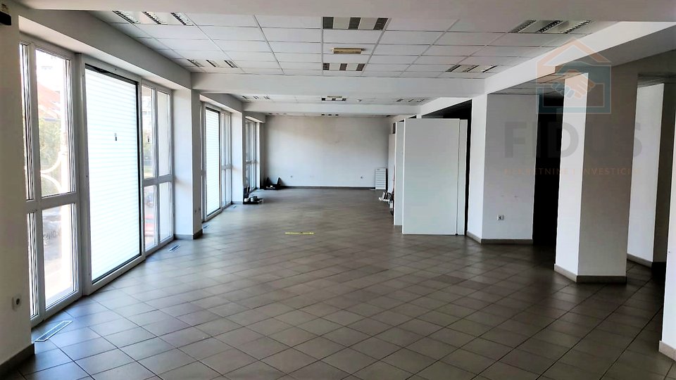 Geschäftsraum, 689 m2, Verkauf, Osijek - Gornji grad