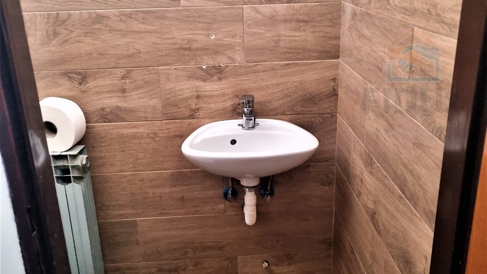 Uffici, 61 m2, Affitto, Osijek - Donji grad