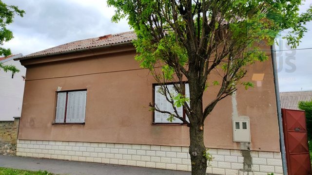 Kuća za renoviranje - Beli Manastir