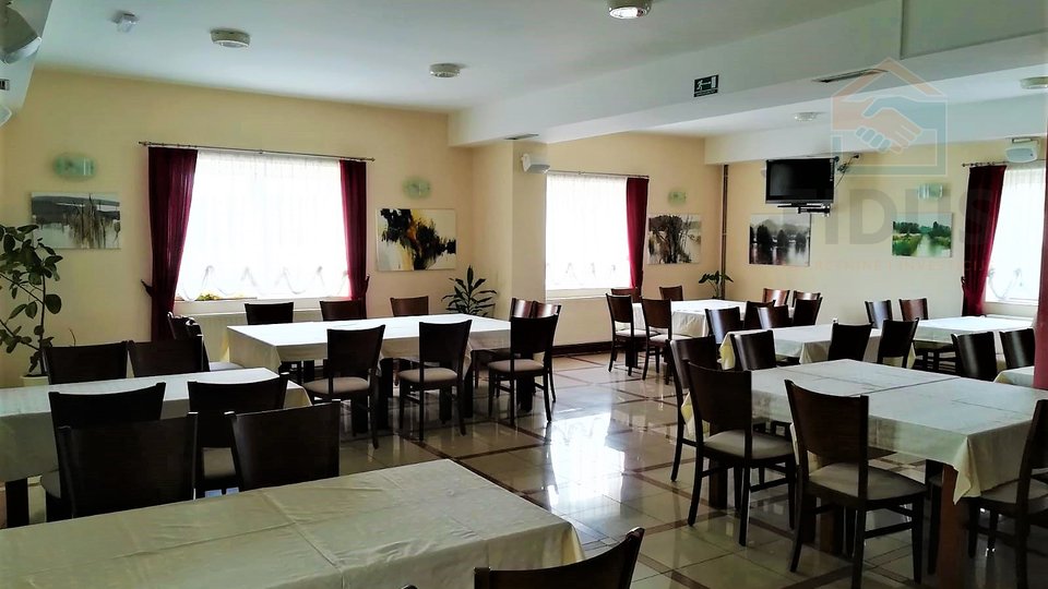 Uffici, 1000 m2, Vendita, Petrijevci