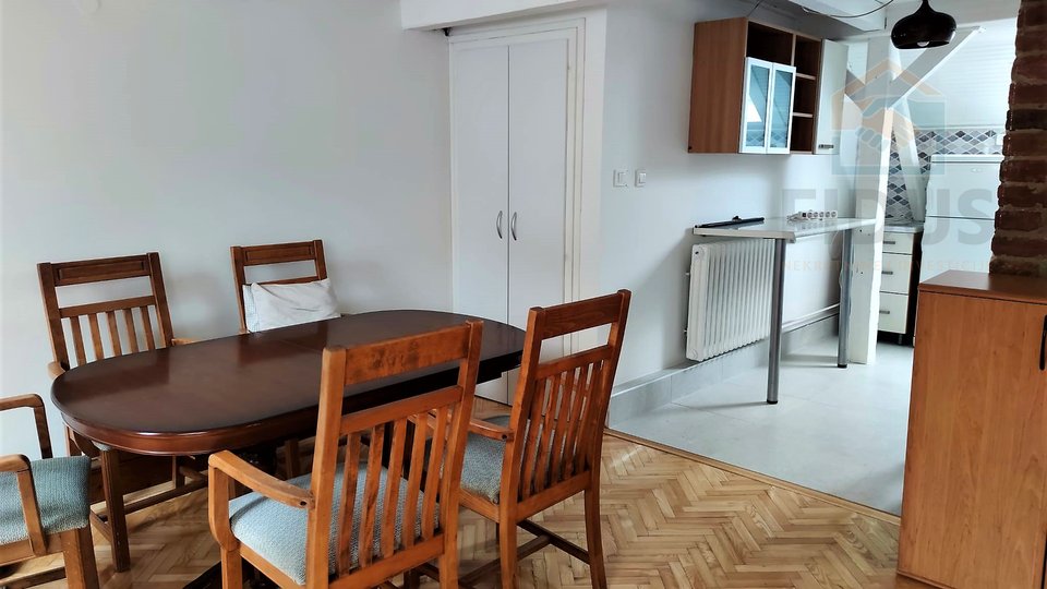 Wohnung, 105 m2, Verkauf, Osijek - Gornji grad