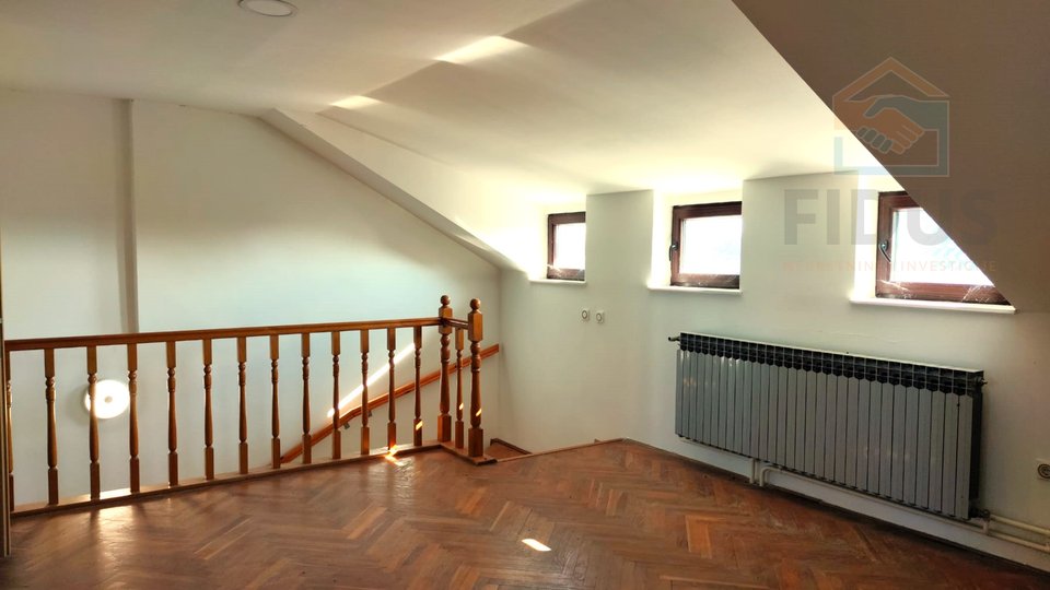 Commercial Property, 1013 m2, For Rent, Osijek - Briješće