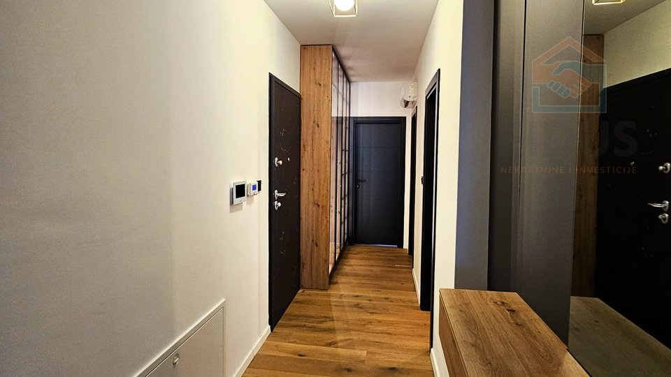 Wohnung, 145 m2, Verkauf, Osijek - Gornji grad