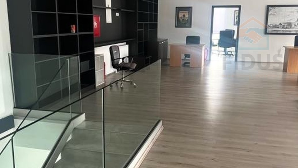 Geschäftsraum, 250 m2, Vermietung, Osijek - Nemetin