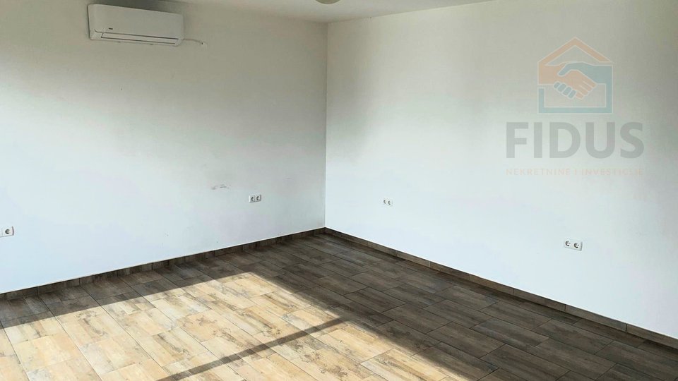 Commercial Property, 390 m2, For Sale, Valpovo