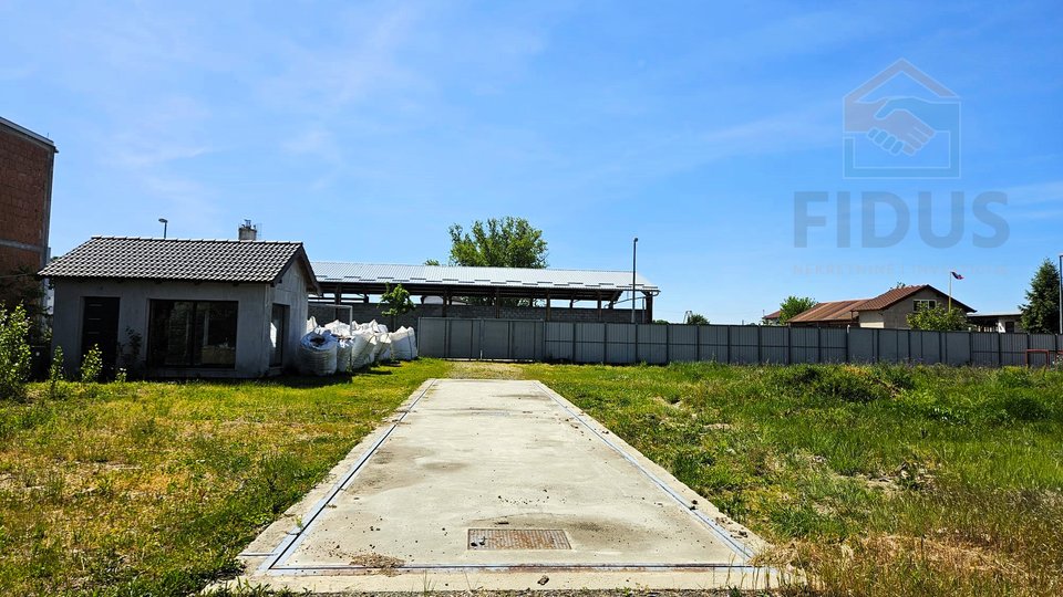 Commercial Property, 390 m2, For Rent, Valpovo