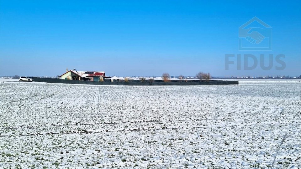 Ribnjak i poljoprivredno zemljište - Darda