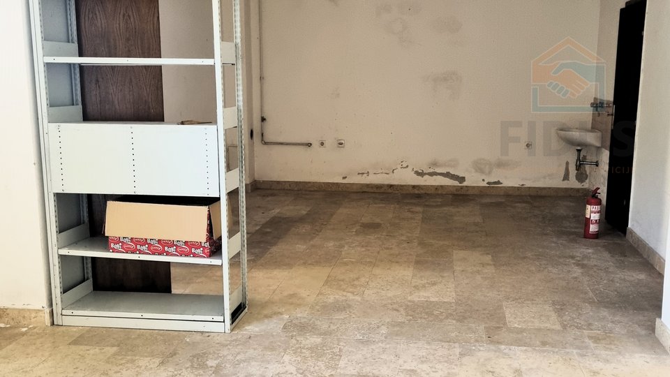 Commercial Property, 120 m2, For Rent, Osijek - Retfala