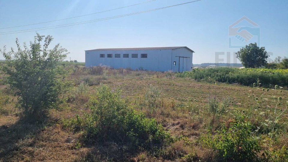 Commercial Property, 34978 m2, For Sale, Otok