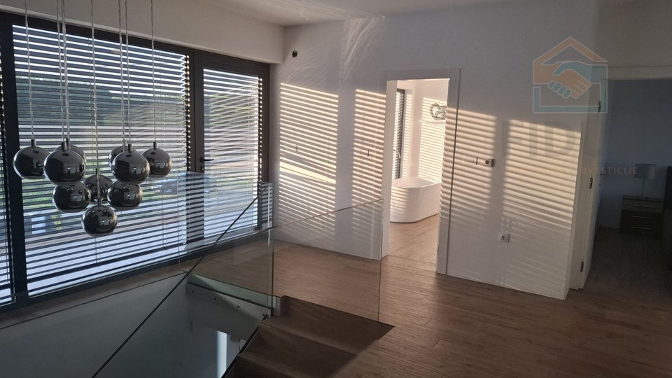 House, 173 m2, For Sale, Osijek - Tvrđavica