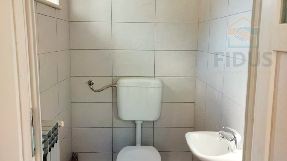 Room Rental, 1013 m2, For Rent, Osijek - Briješće