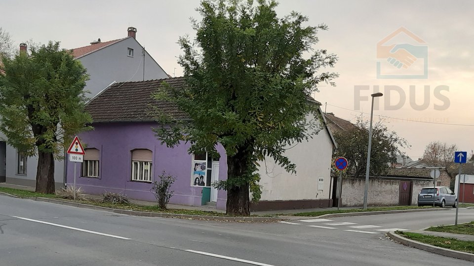 Kuća s lokalom u Vukovara, blizina centra