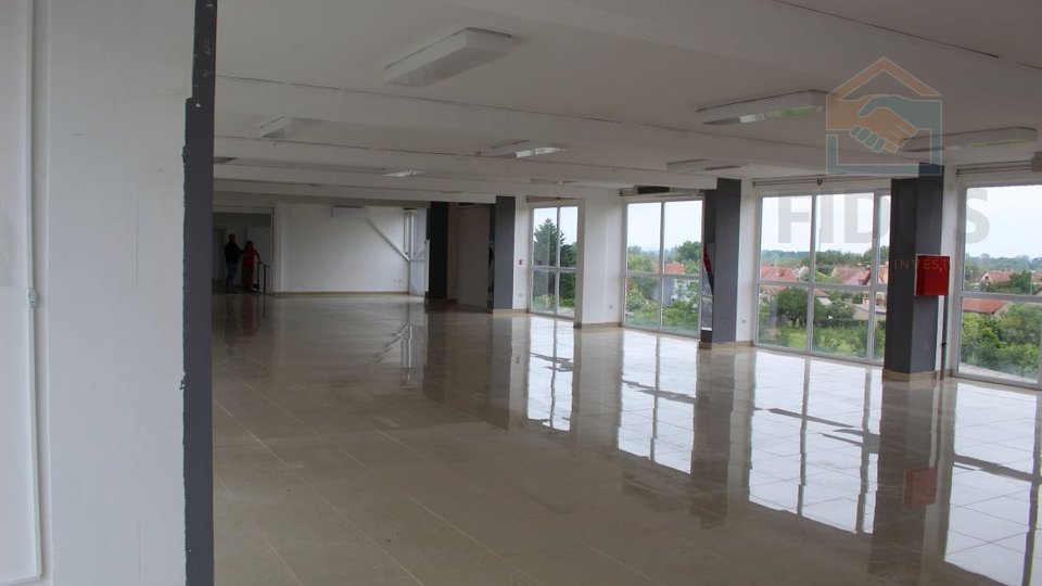 Commercial Property, 377 m2, For Sale, Beli Manastir